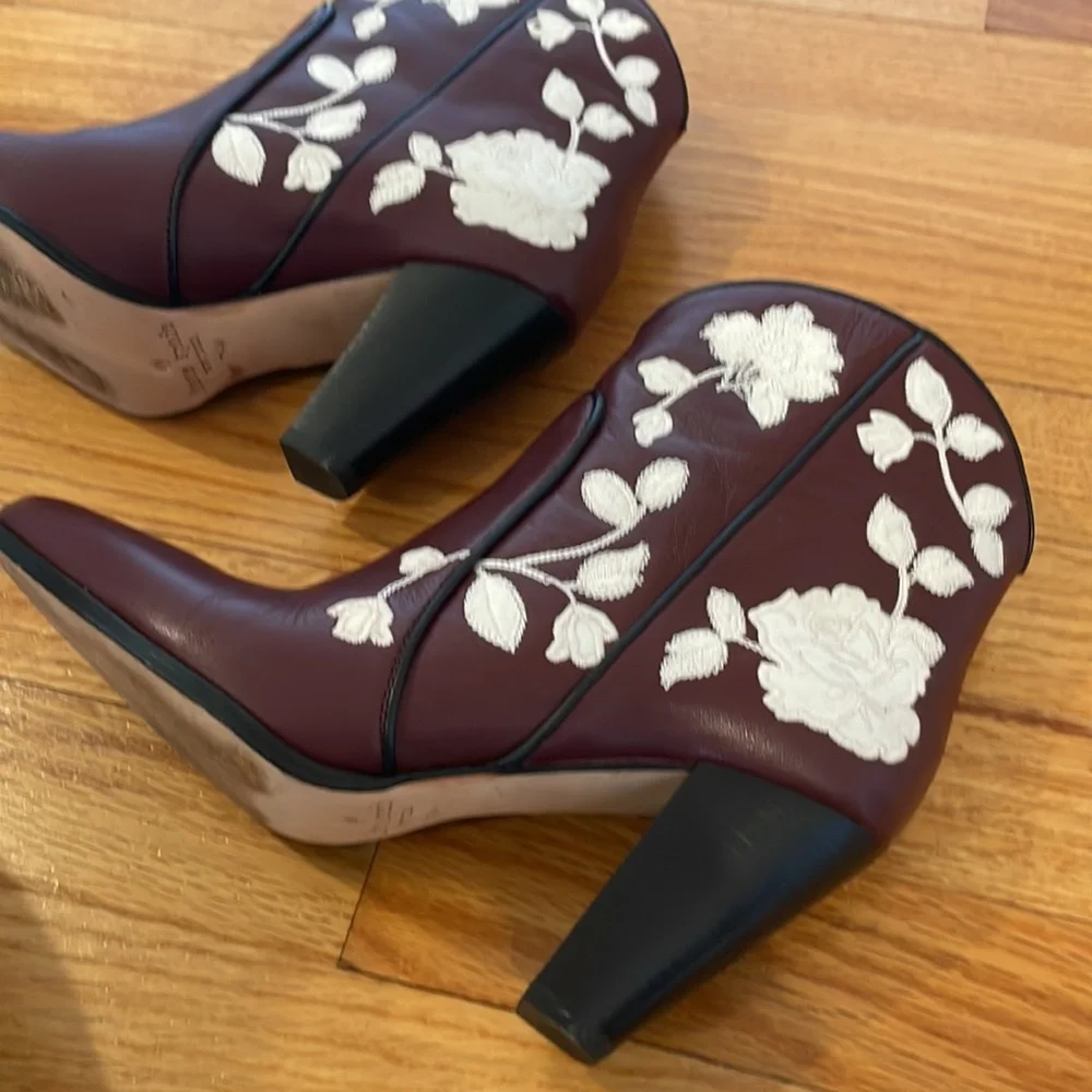 Kate Spade Burgundy Leather Ankle Boots with White Floral Embroidery